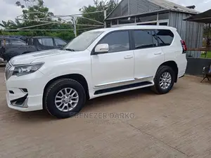 Luxury Car Are for Rent