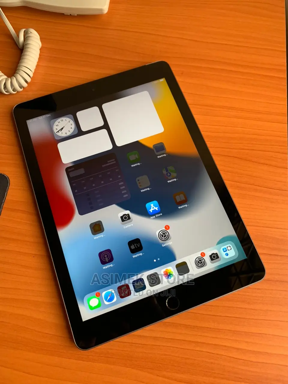 Apple iPad 9.7 128 GB Gray