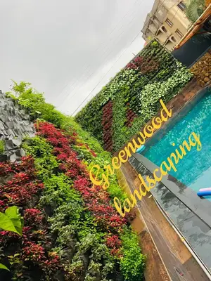 Vertical/Green Wall