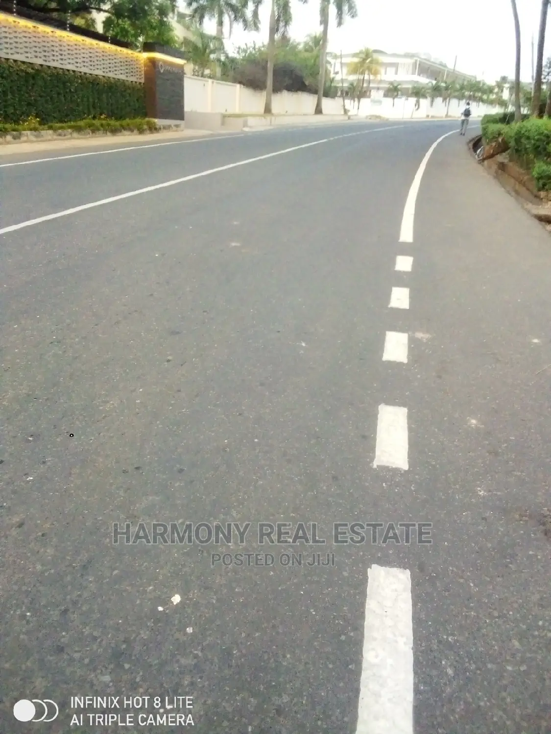 5bdrm House in Airport Residential Area for Sale