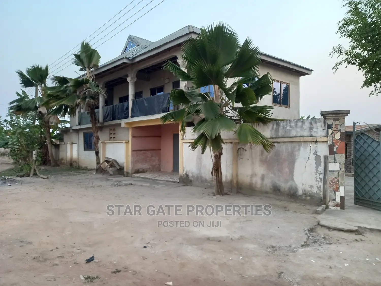 9bdrm House in Star Gate Properties, Ejisu-Juaben Municipal for sale