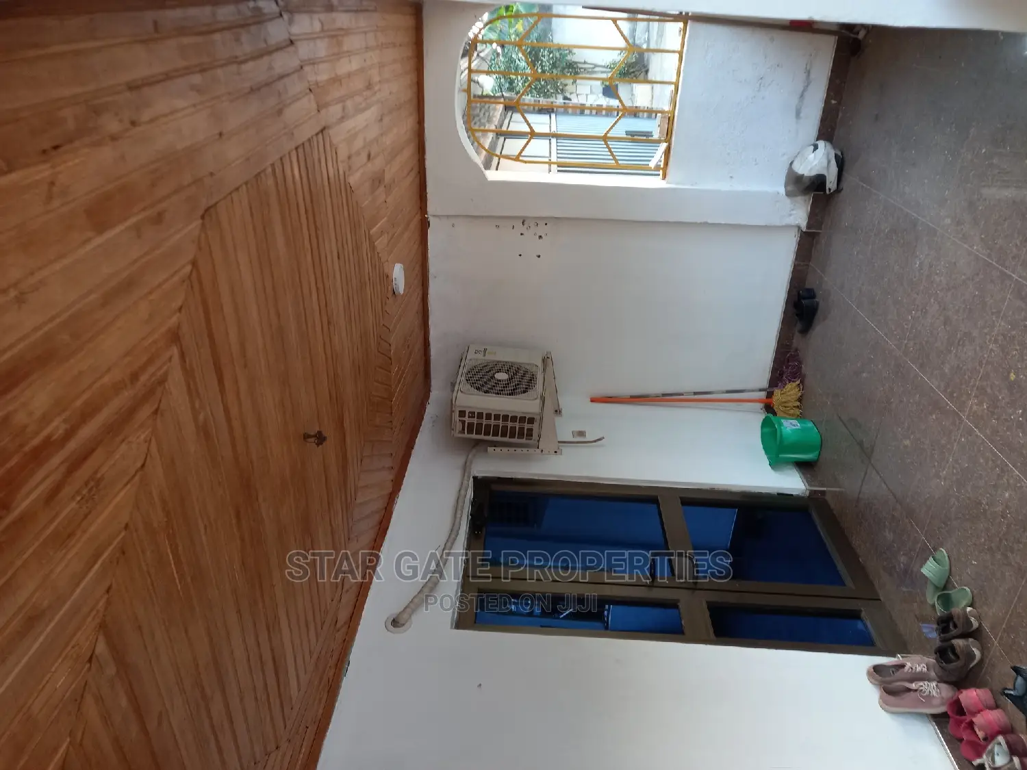9bdrm House in Star Gate Properties, Ejisu-Juaben Municipal for sale