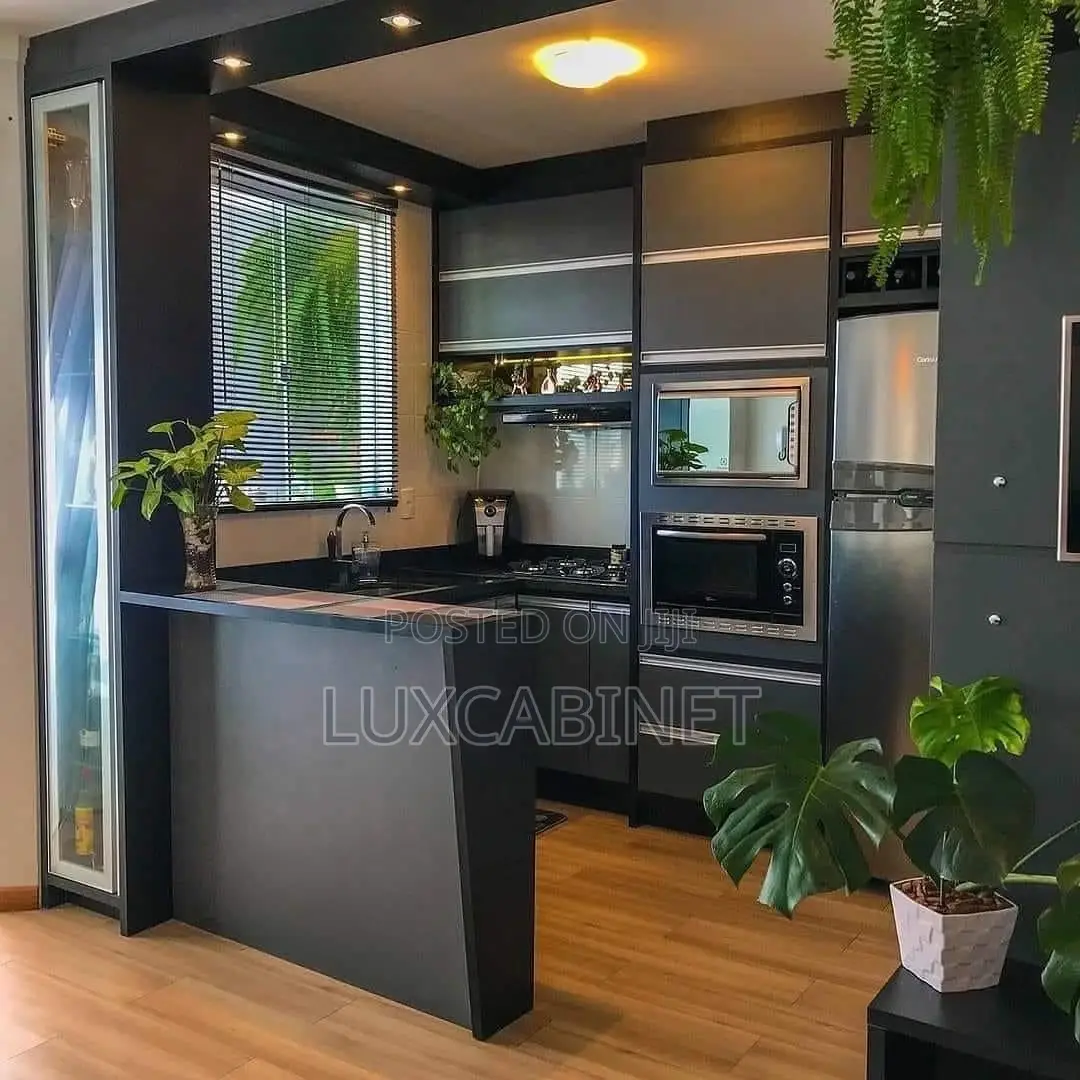 Customize Kitchen Cabinets With Marble Countertops