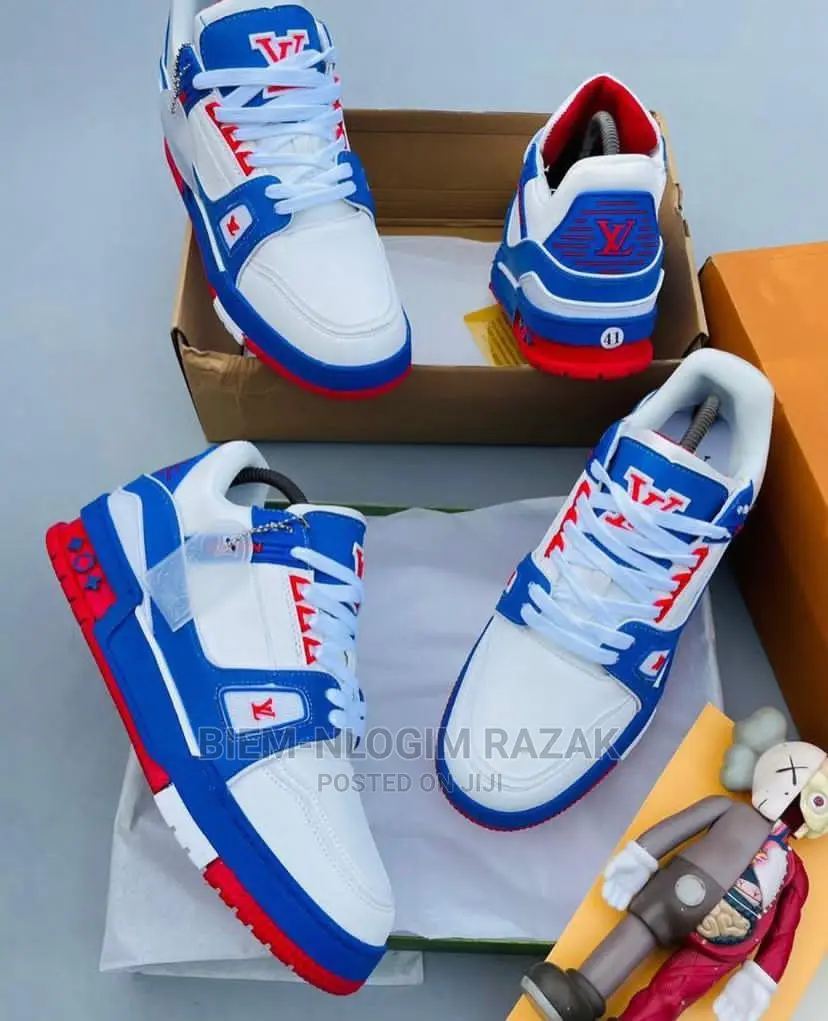 Suoer Quality Luiz Vuitton Brand Sneakers Available