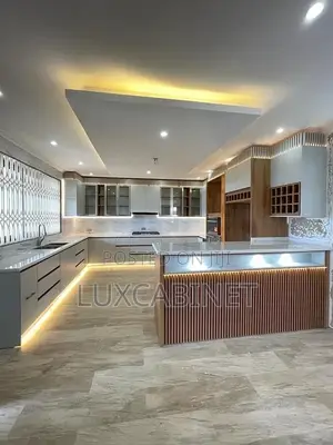 Customize Kitchen Cabinets