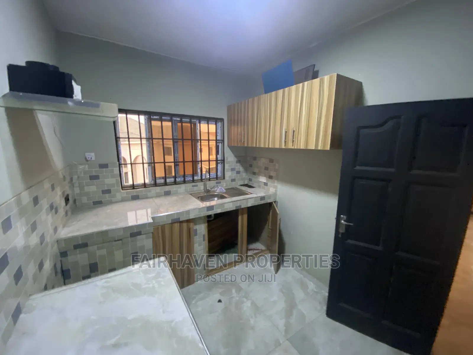 2bdrm Apartment in Tseaddo, Airport Residential Area for rent