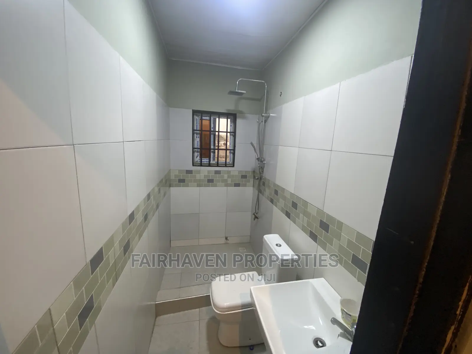 2bdrm Apartment in Tseaddo, Airport Residential Area for rent