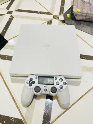 Playstation 4 Slim White Edition With Games
