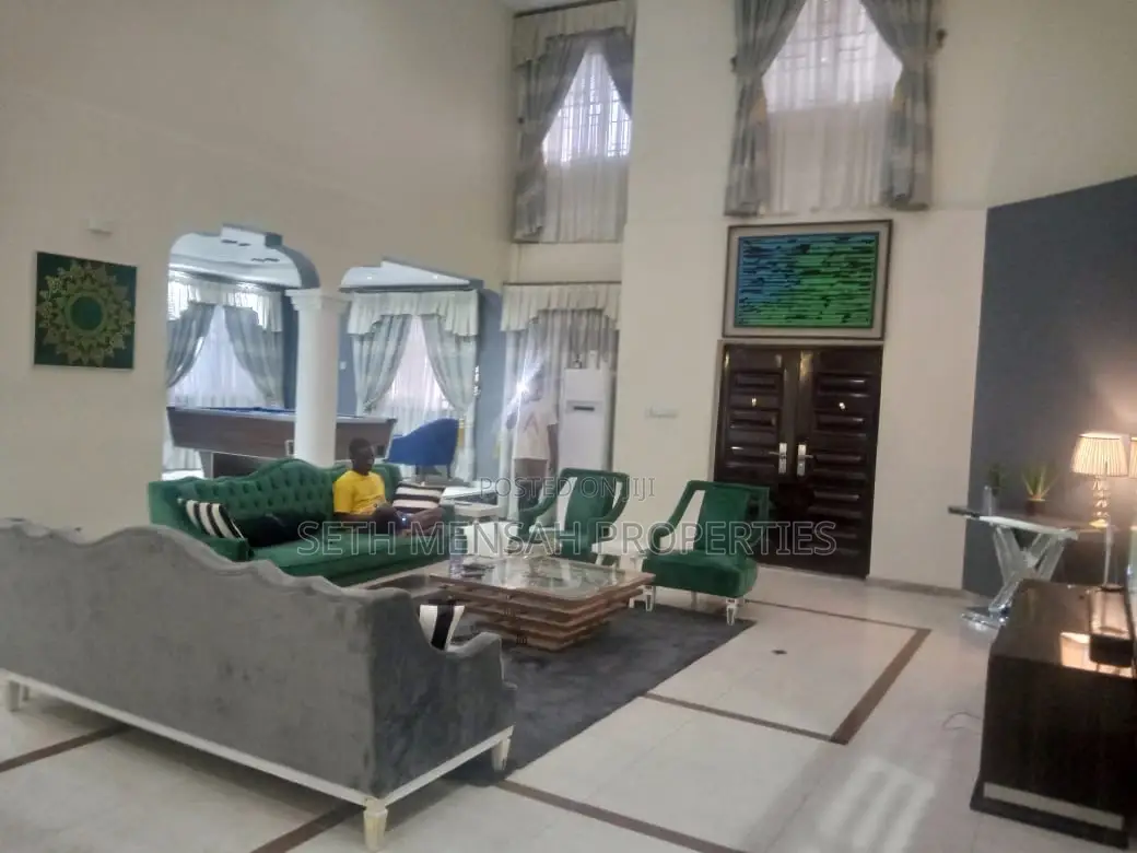 5bdrm House in Skm, Pokuase for Sale