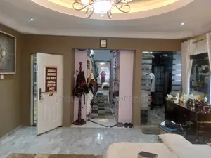 5bdrm House in Skm, Pokuase for Sale