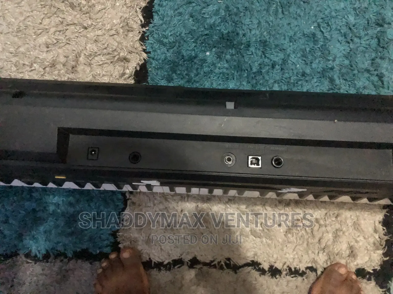 Yamaha E 343 Keyboard