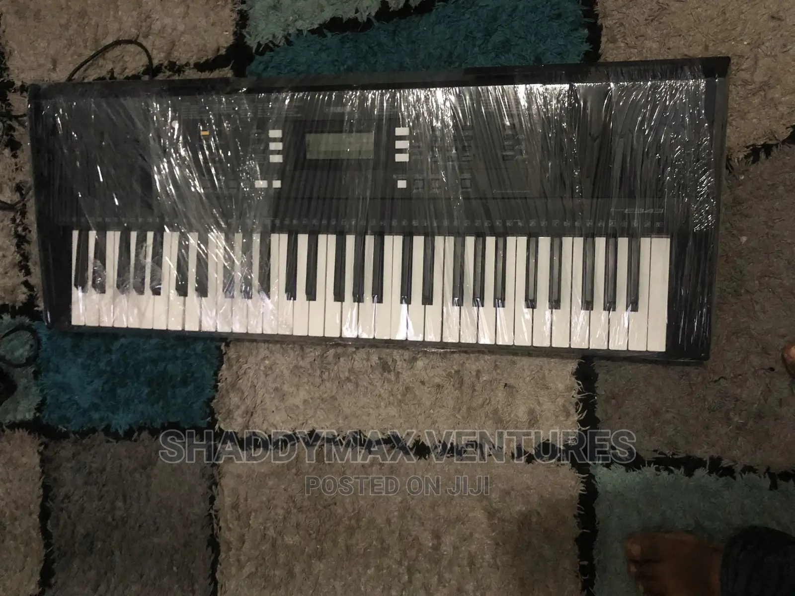 Yamaha E 343 Keyboard