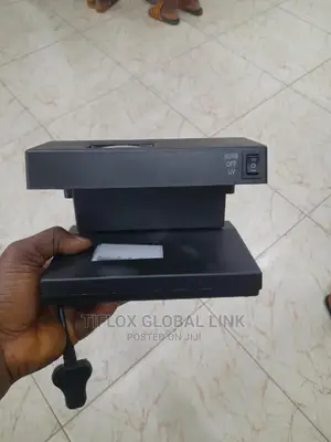 Counterfeit Currency Detector