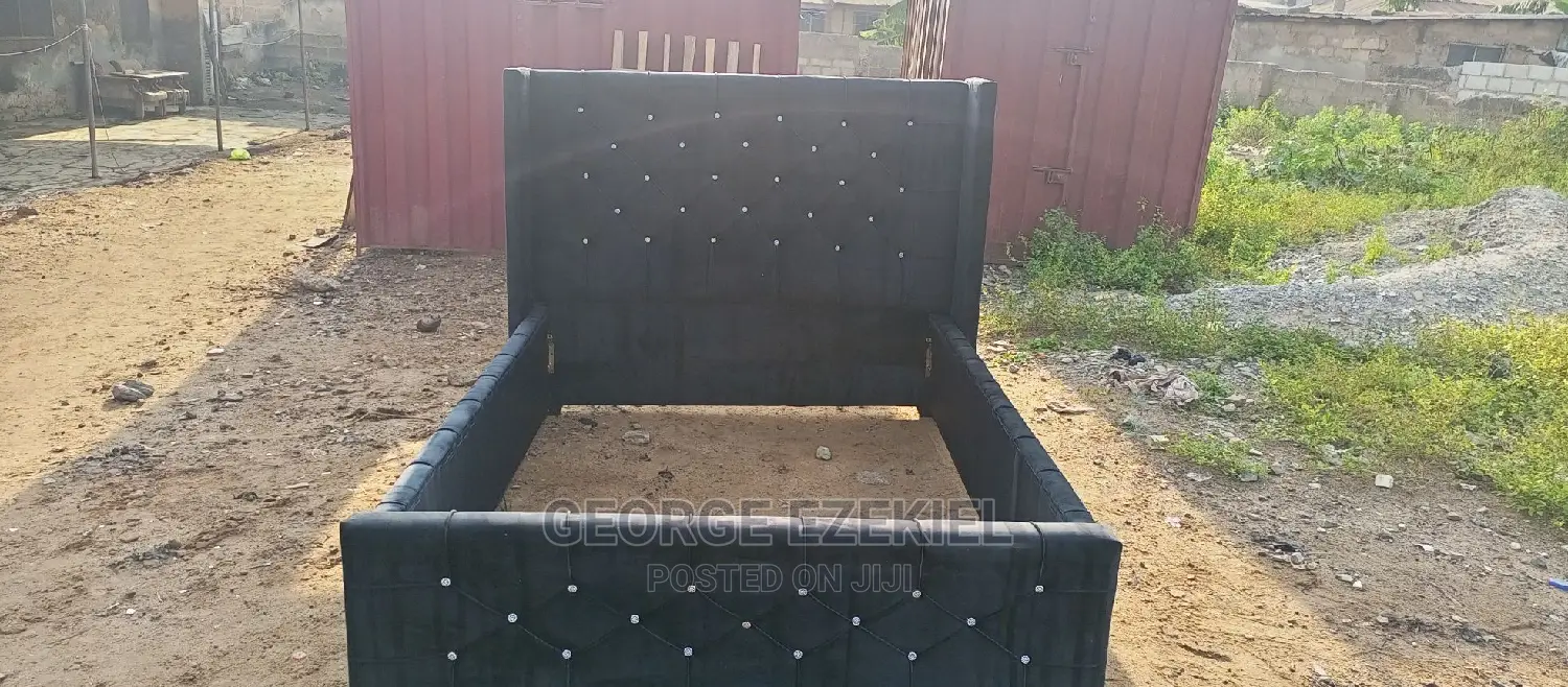 60×80 Queen Size Bedframe