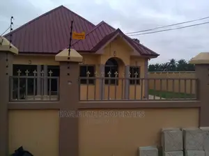 3bdrm House in Oyarifa for Sale