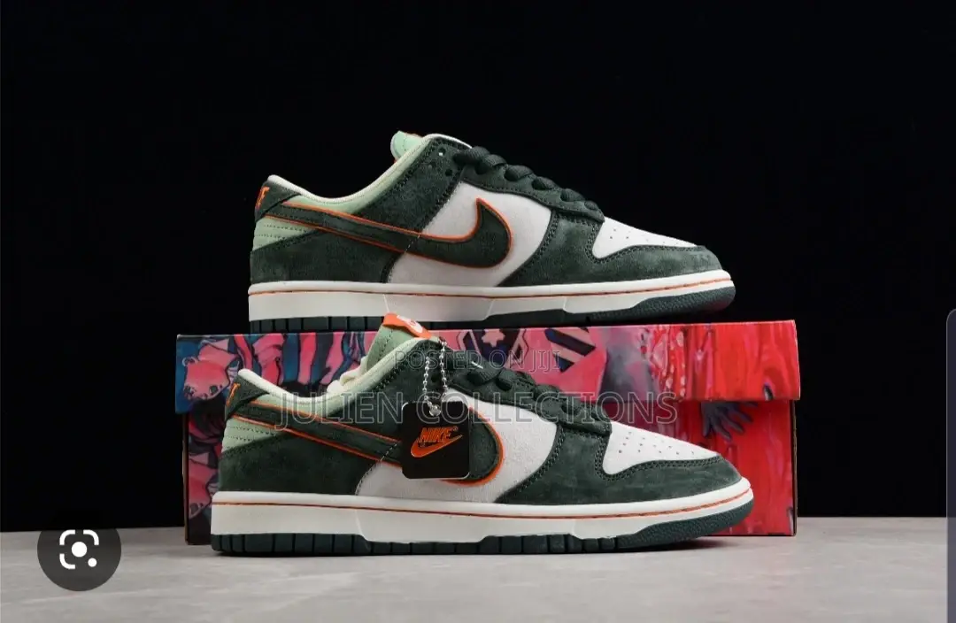 Nike SB Dunk Low
