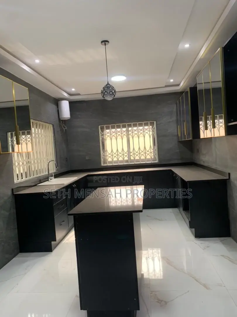 Furnished 5bdrm House in Skm, American House for Sale