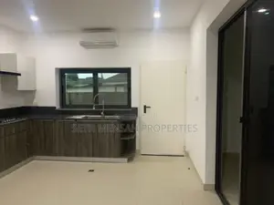 3bdrm Townhouse / Terrace in Skm, Acquinas for Rent