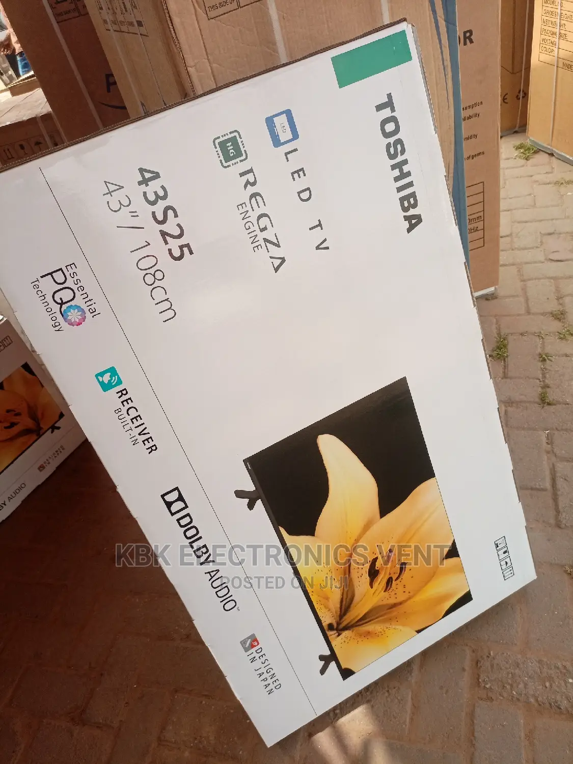 Toshiba 43" FHD Flameless Satellite Digital Led Tv