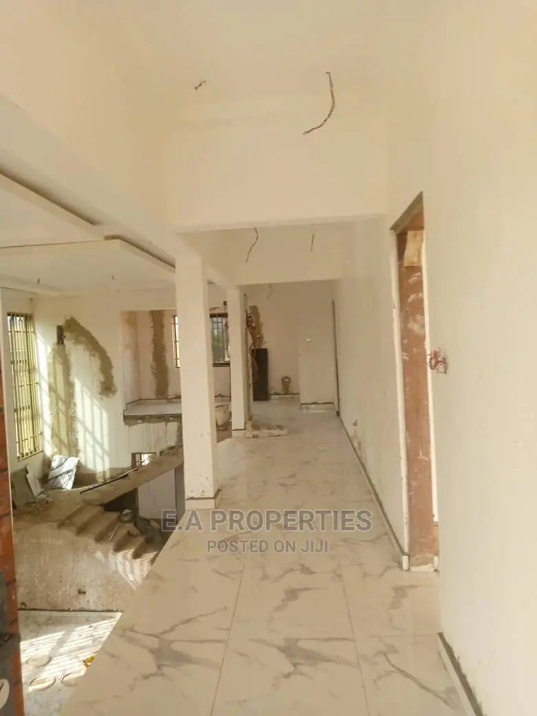 4bdrm House in E a Properties, Ghana Flag for Sale