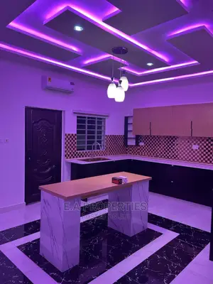 3bdrm House in E a Properties, Lake Side Estate for Sale