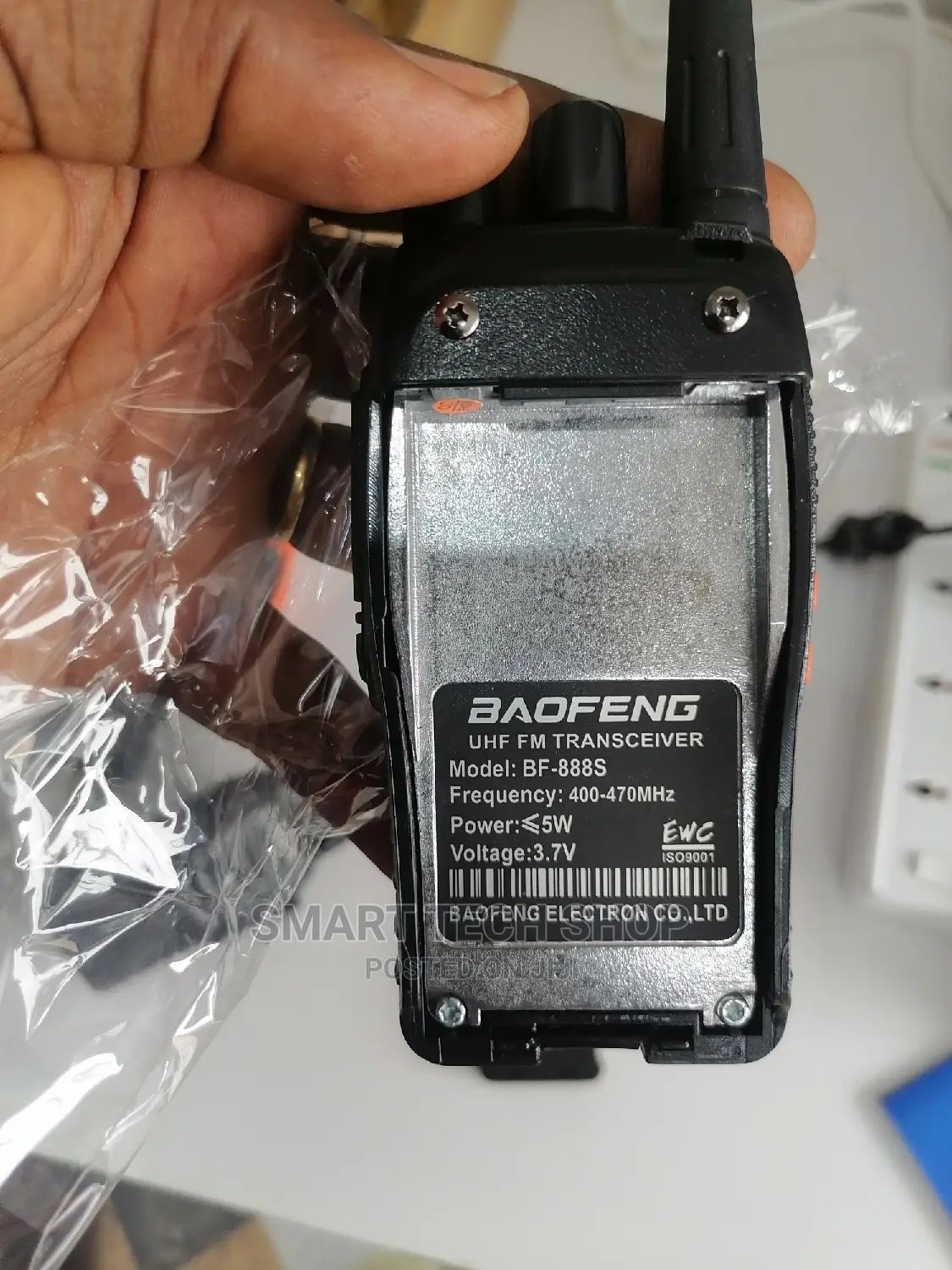 Baofeng Uhf Walkie Talkie Long Range Two Way Radio in Pairs