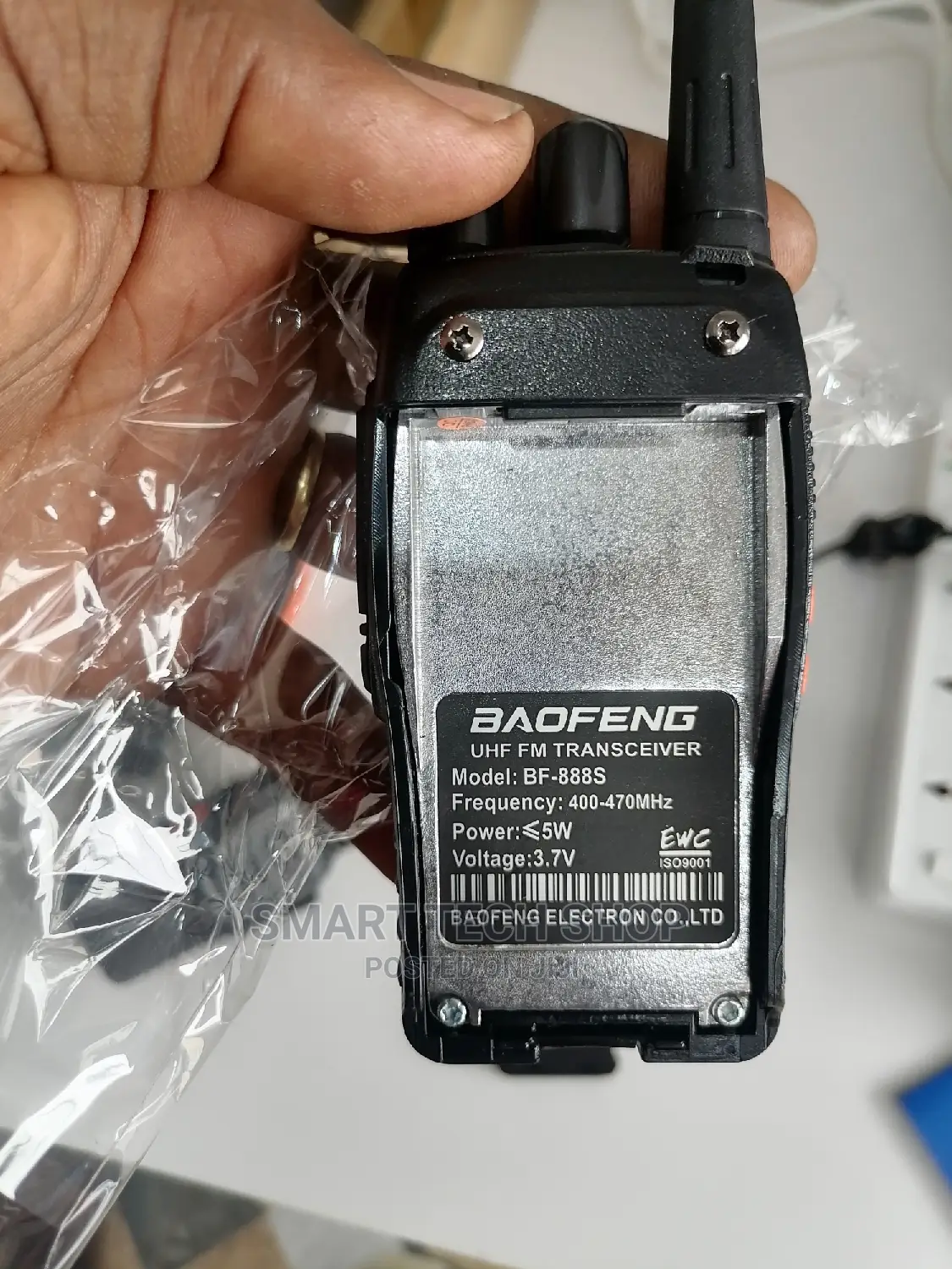 Baofeng Uhf Walkie Talkie Long Range Two Way Radio in Pairs