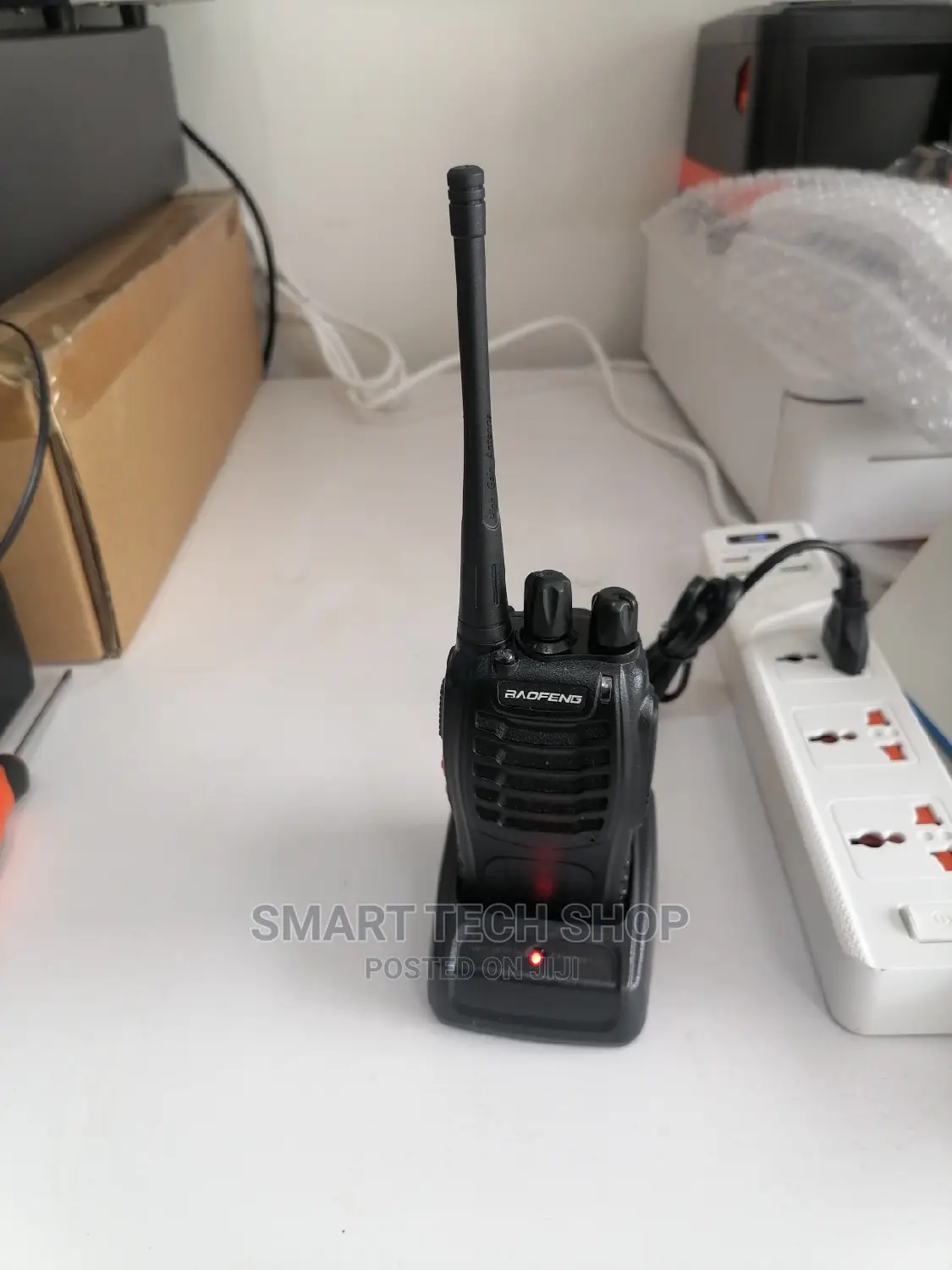 Baofeng Uhf Walkie Talkie Long Range Two Way Radio in Pairs