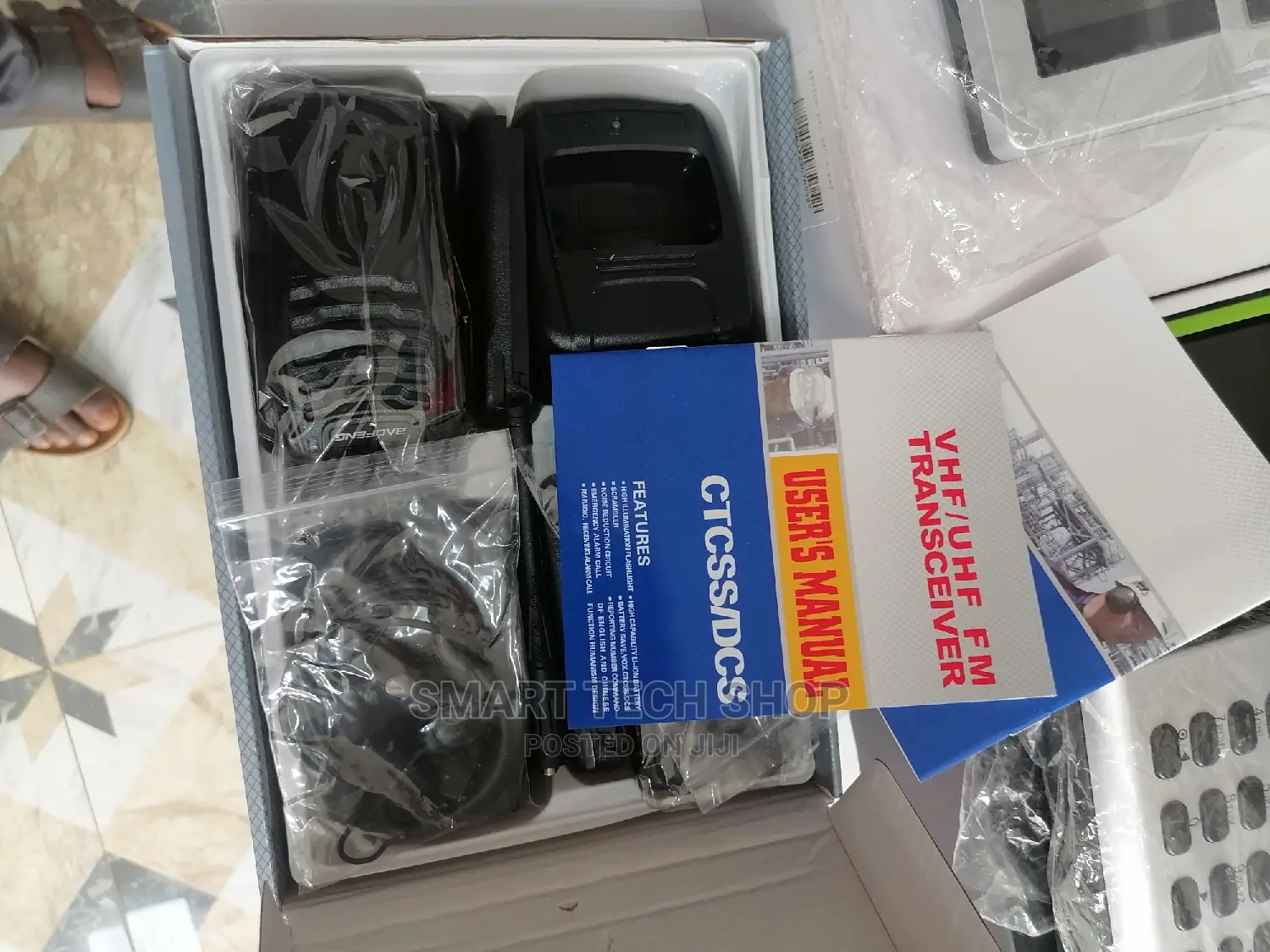 Baofeng Uhf Walkie Talkie Long Range Two Way Radio in Pairs