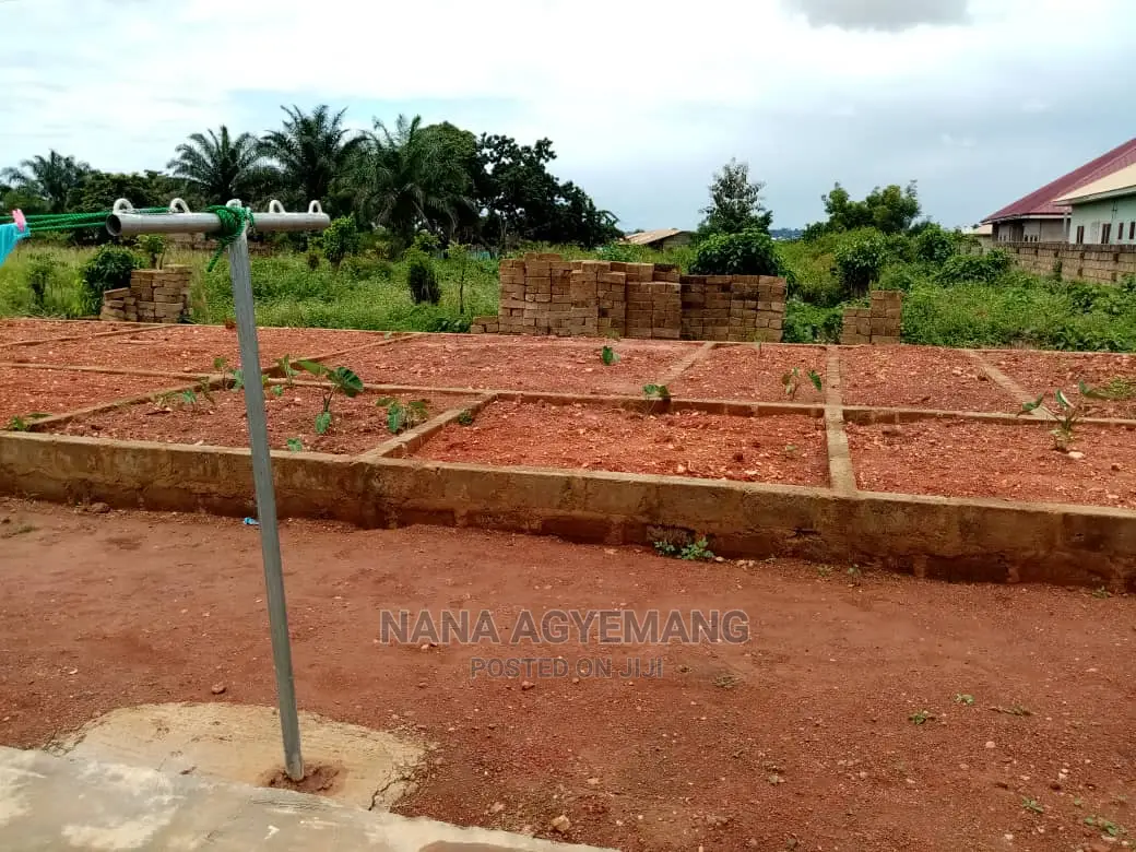 Furnished 6bdrm Block of Flats in Asuakwa Liberation, Sunyani Municipal