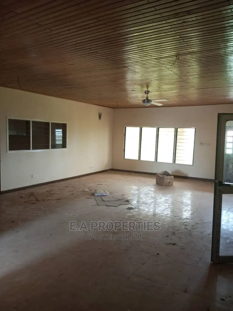 7bdrm House in E a Properties, Police Station for Rent