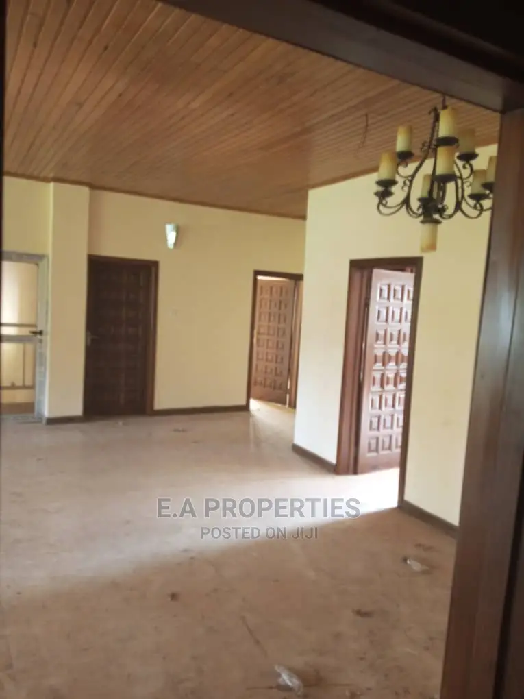 7bdrm House in E a Properties, Police Station for Rent