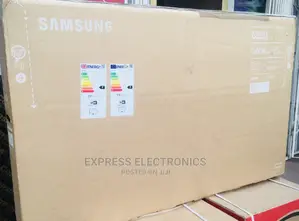 55”UHD Real Experience Smart Samsung QLED Tv {Free DSTV}