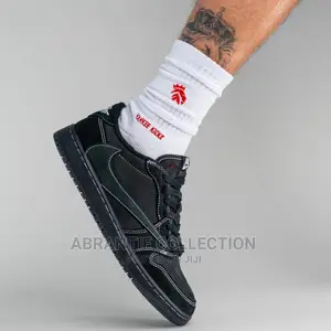 Nike Air Jordan 1 Low X Travis Scott Black