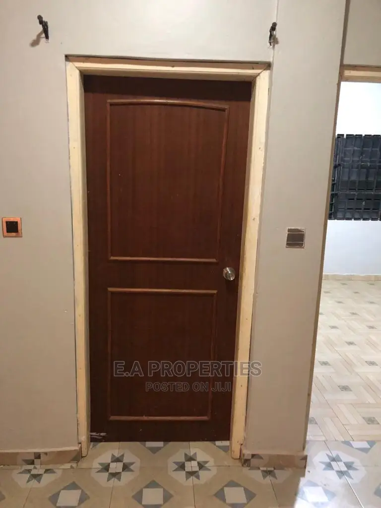4bdrm House in E a Proprties, Ghana Flag for Sale