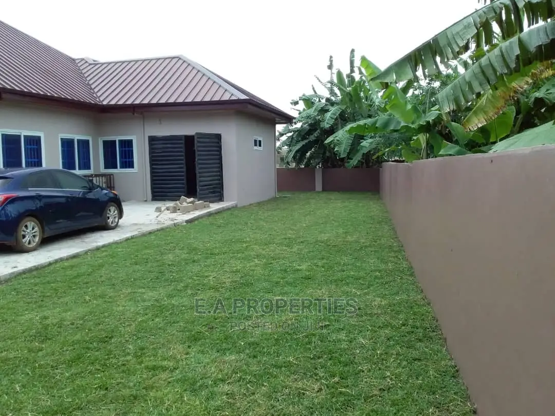 3bdrm House in E a Properties, Ghana Flag for Sale