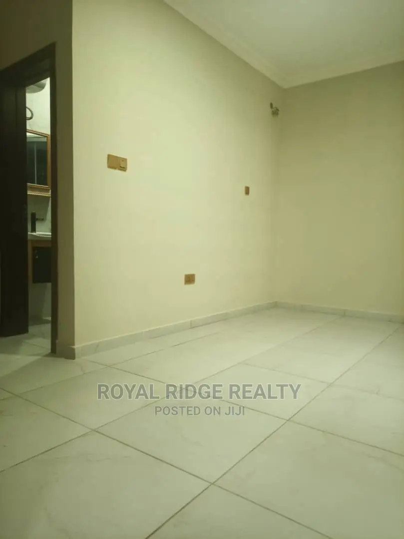 2bdrm Duplex in Upsa, Accra Metropolitan for rent