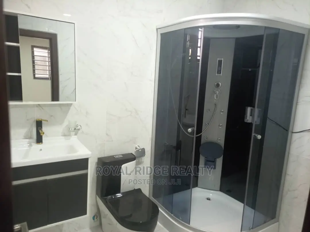 2bdrm Duplex in Upsa, Accra Metropolitan for rent