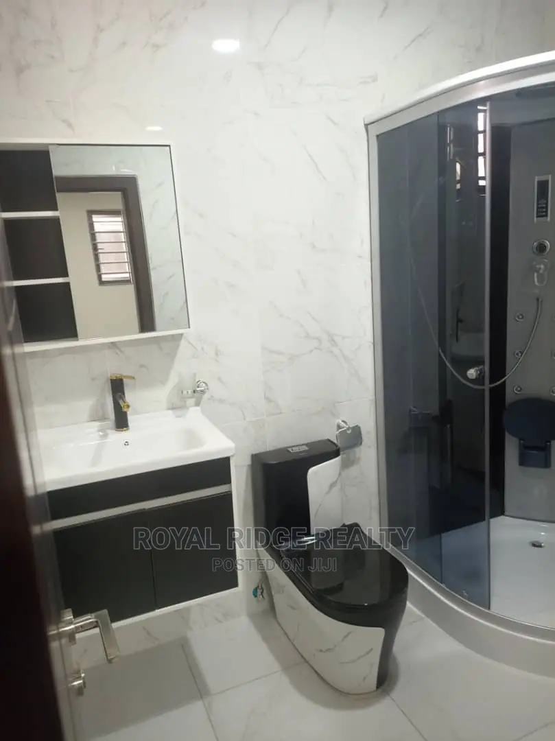 2bdrm Duplex in Upsa, Accra Metropolitan for rent
