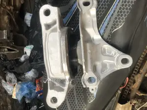 Honda Civic 2016-2022 Engine Seat or Engine Mount