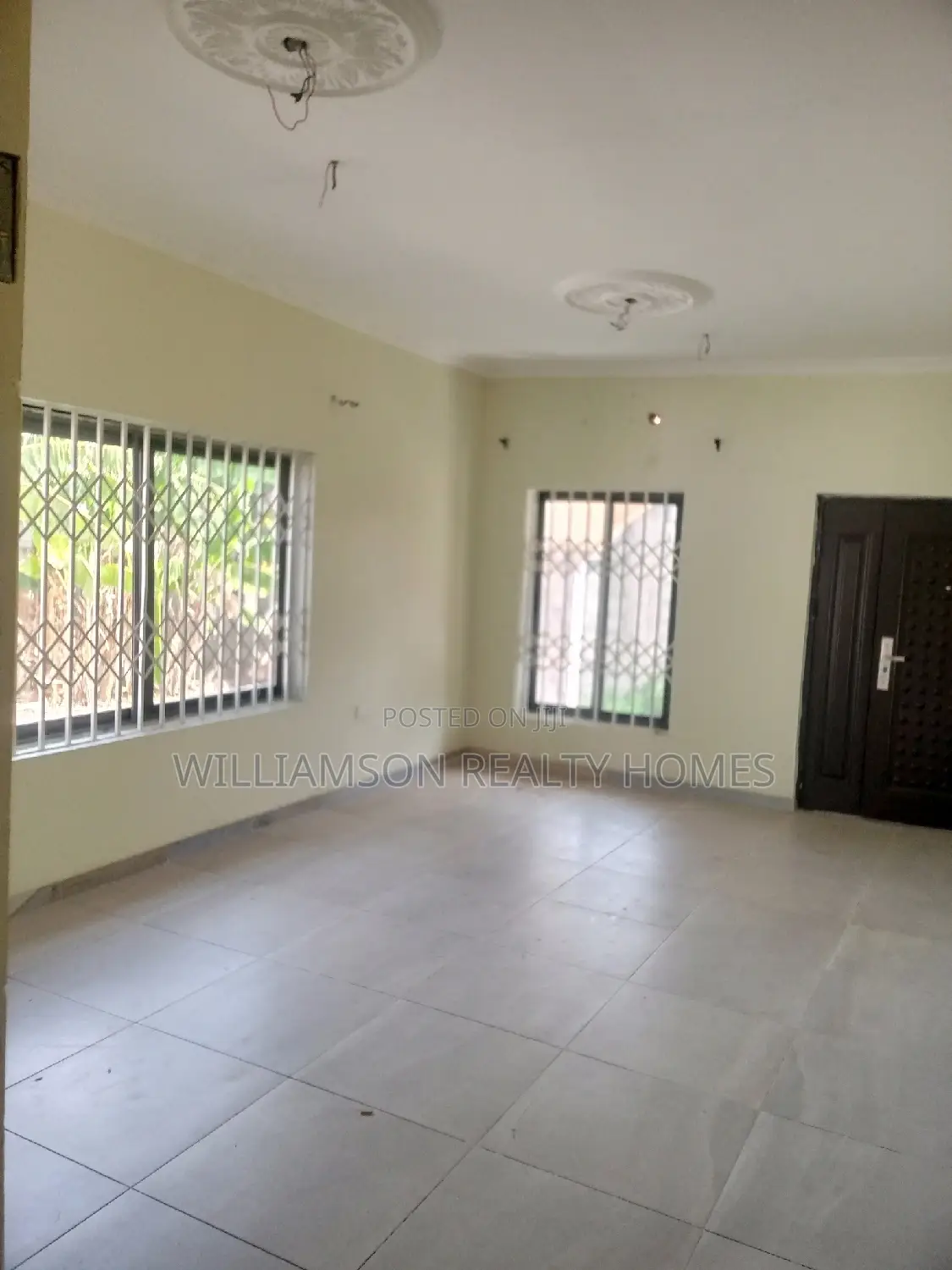 2bdrm Apartment in Community 18 Area, Spintex for rent