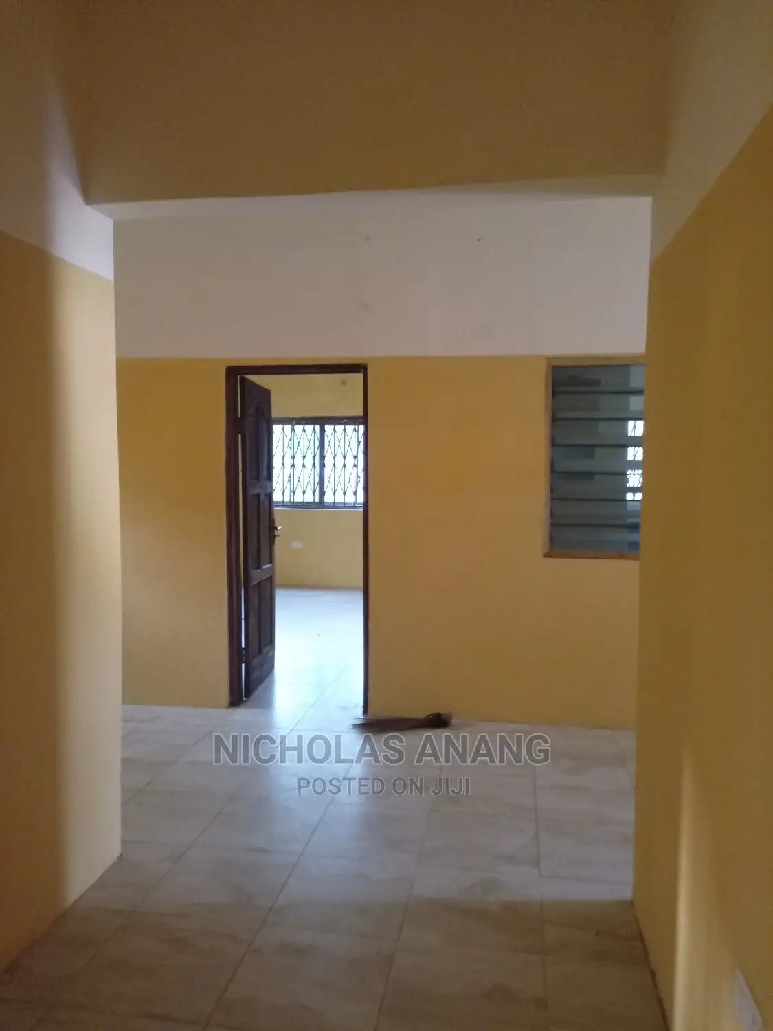 2bdrm Apartment in the Dorns, New Town for Rent