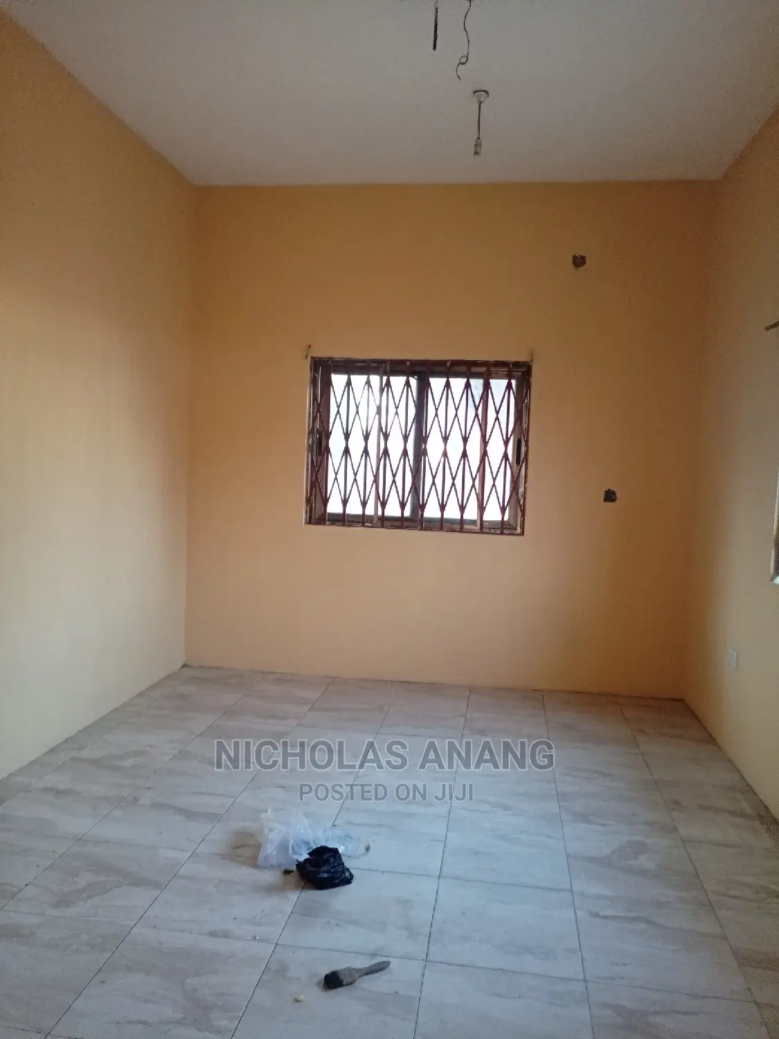 2bdrm Apartment in the Dorns, New Town for Rent