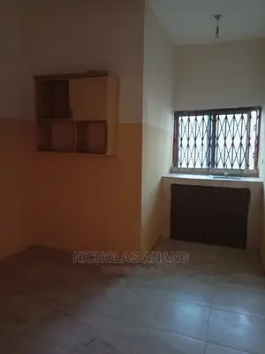 2bdrm Apartment in the Dorns, New Town for Rent
