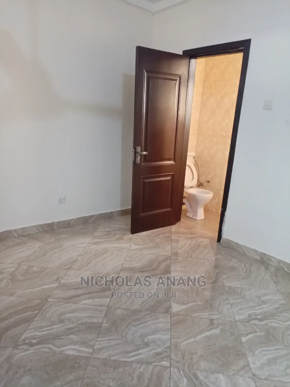 2bdrm Apartment in the Dorns Properties, New Town for Rent