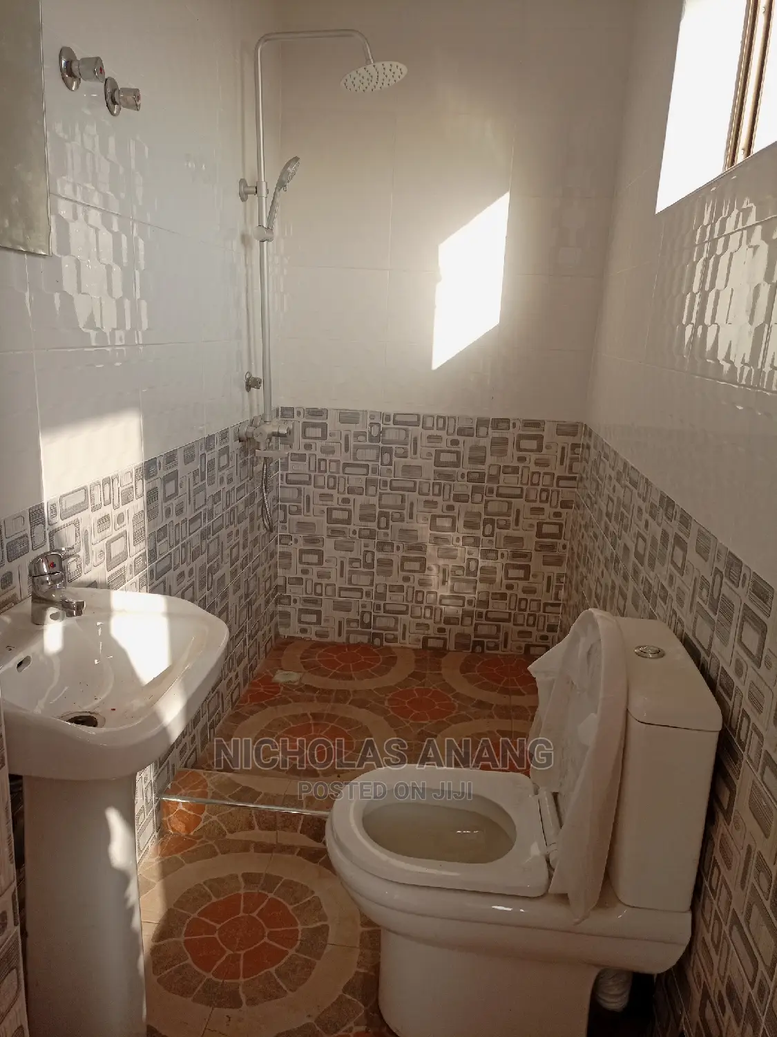 1bdrm Apartment in Dorns Properties, New Town for Rent