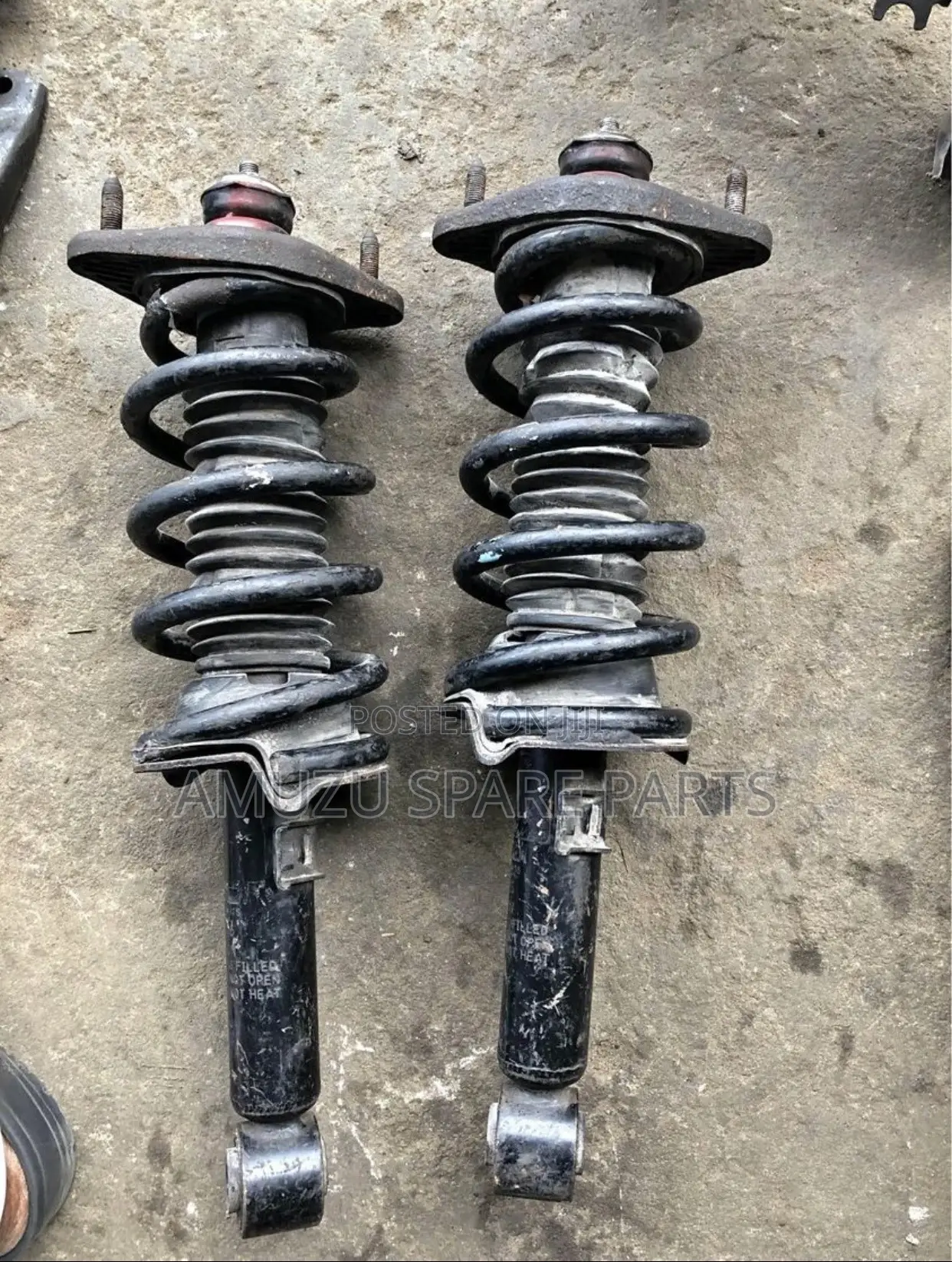 Honda CR-V 2014 Back Shocks