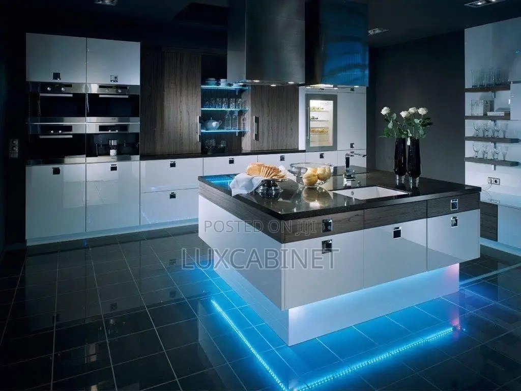 Customize Kitchen Cabinets