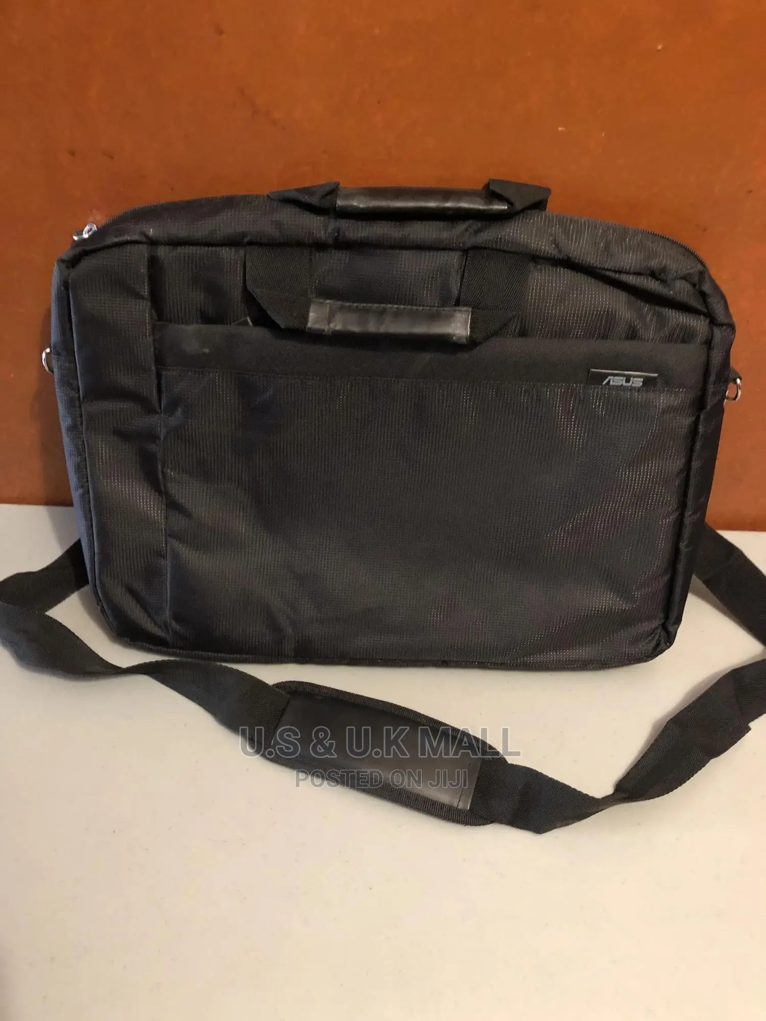 Acer,Asus,Dell and in Case Laptop Bags From America in Stock
