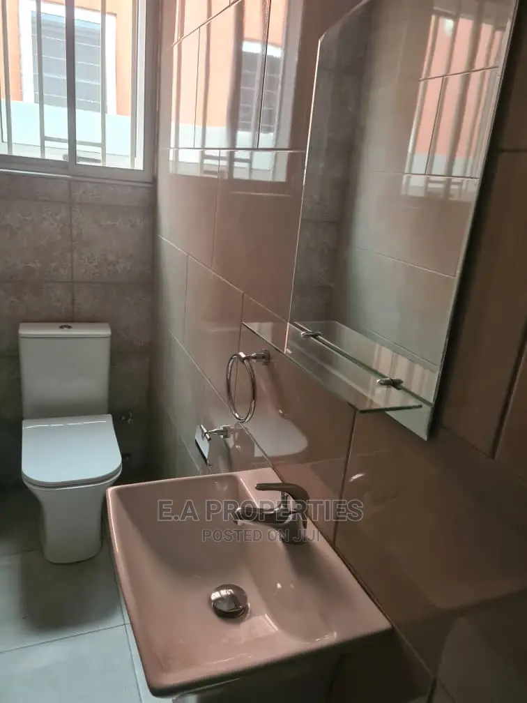 4bdrm House in E a Properties, Frafraha for Sale